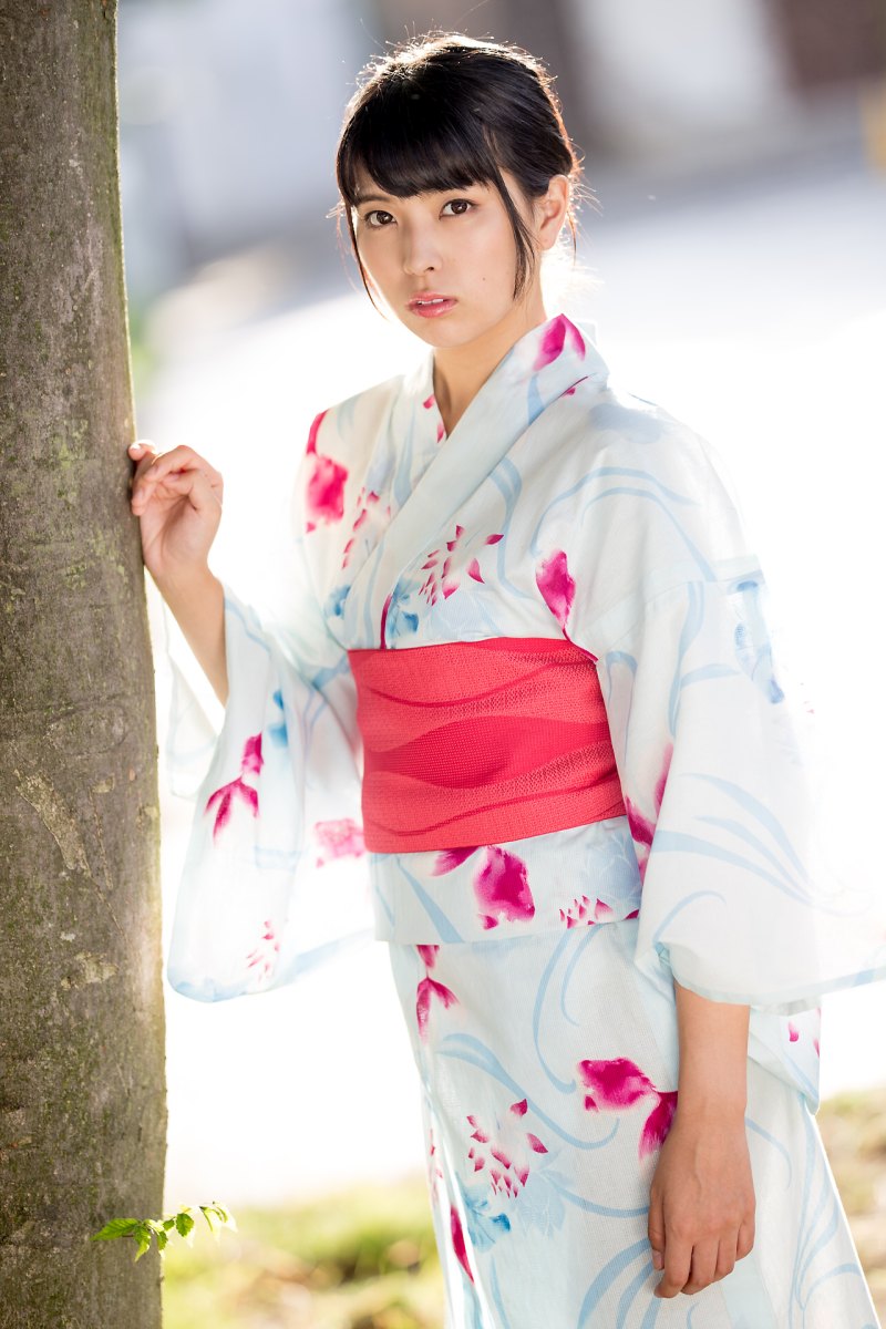 Adorable and playful damsel Miharu Mochizuki bares her smoking hot body in Mochi Kimono  in All Gravure set Mochi Kimono