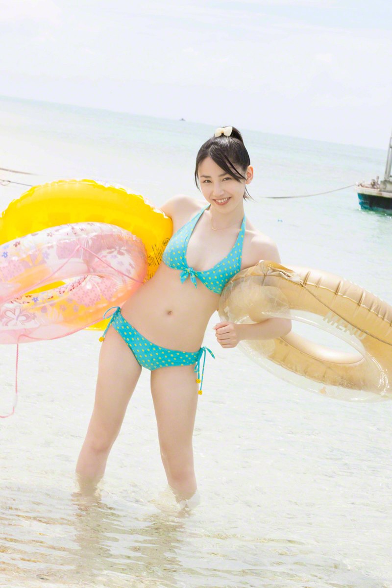 Adorable and playful girl You Kikkawa naughty in Beach Vacation  in All Gravure set Beach Vacation