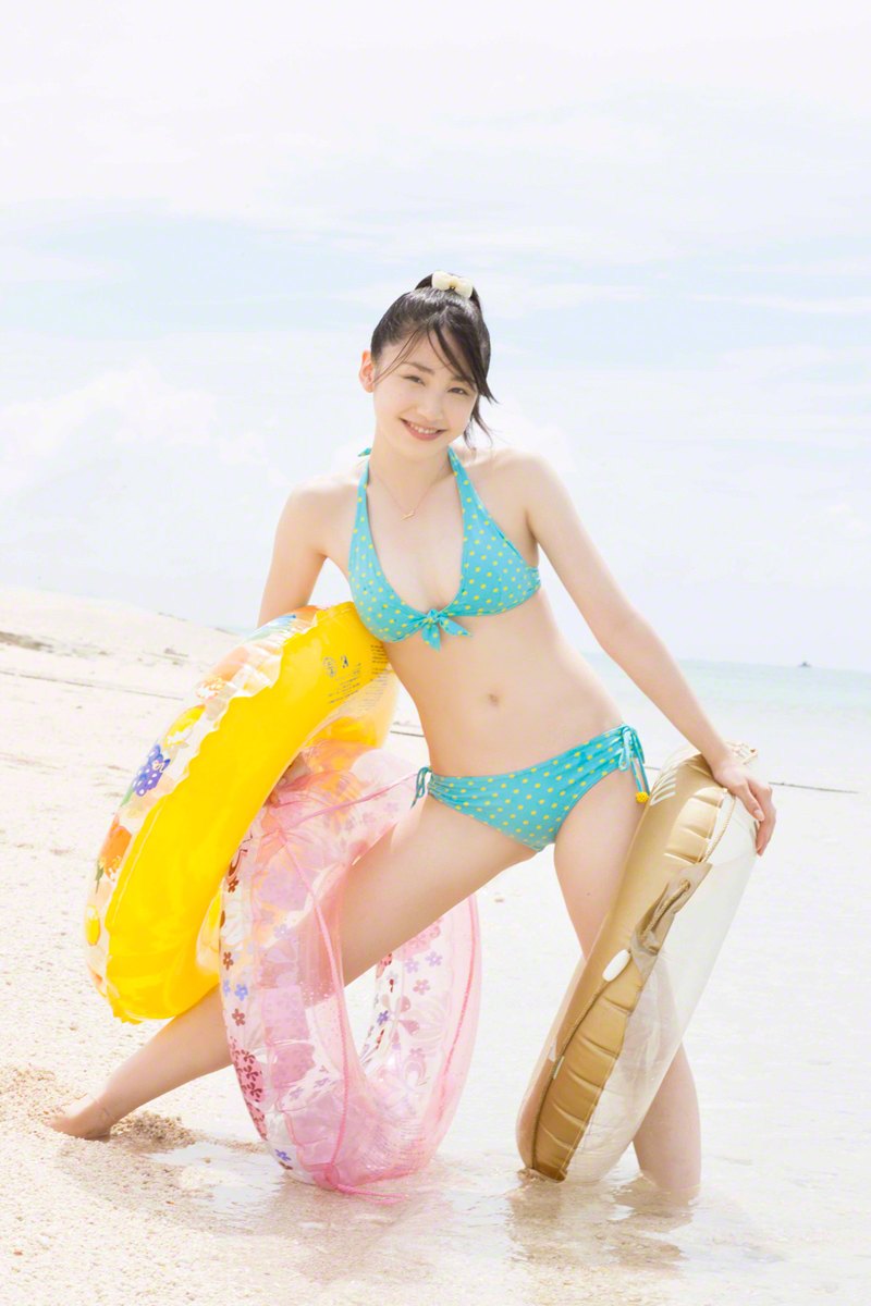 Adorable and playful girl You Kikkawa naughty in Beach Vacation  in All Gravure set Beach Vacation