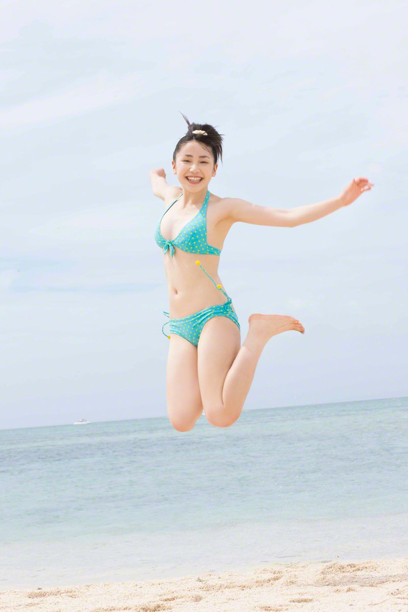 Adorable and playful girl You Kikkawa naughty in Beach Vacation  in All Gravure set Beach Vacation