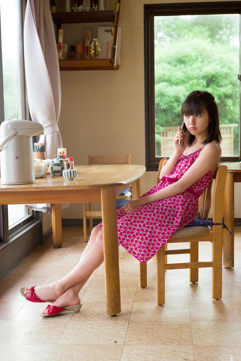 Graceful all gravure model Erina Mano bares her smoking hot body in First Date  in All Gravure set First Date