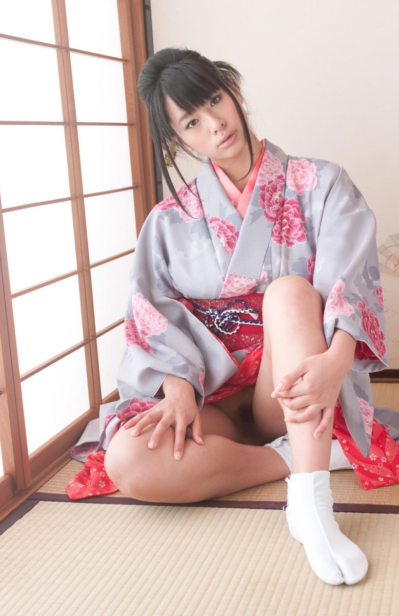 Adventurous and daring babe angel Hana Haruna nude in Naturally Voluptous  in All Gravure set Naturally Voluptous