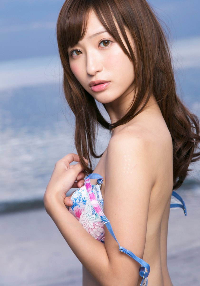 Adorable and playful Allgravure Beauty Angel Moe exposed in Setting Sun  in All Gravure set Setting Sun