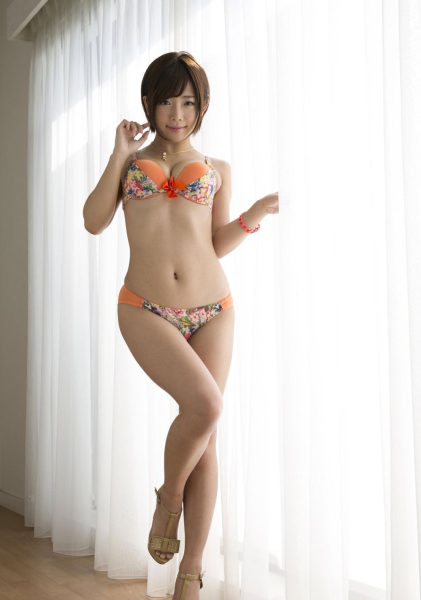 Smoking vixen Sakura Mana gets nude and nasty in Peach On A Peach  in All Gravure set Peach On A Peach