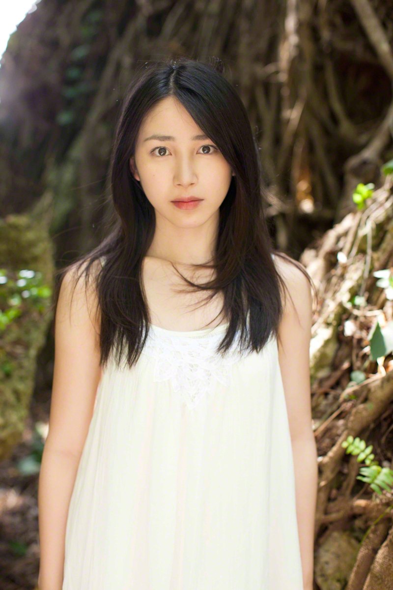 Blossoming young charmer You Kikkawa bares her smoking hot body in Neighbors Cutie  in All Gravure set Neighbors Cutie