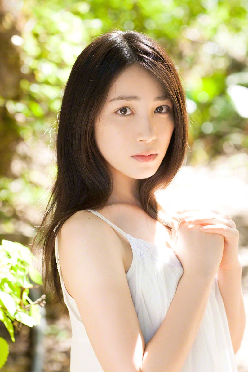 Blossoming young charmer You Kikkawa bares her smoking hot body in Neighbors Cutie  in All Gravure set Neighbors Cutie