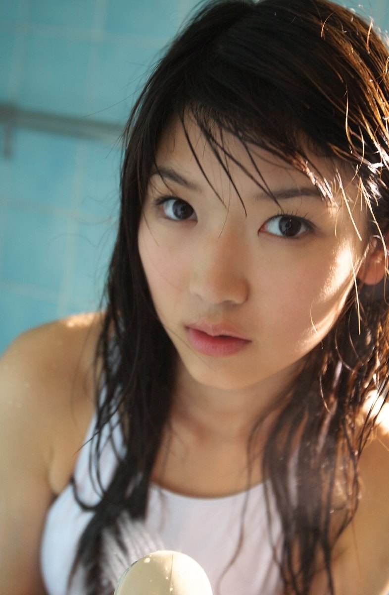 Blossoming young beauty Noriko Kijima shows off her stunning body in Shower Test  in All Gravure set Shower Test