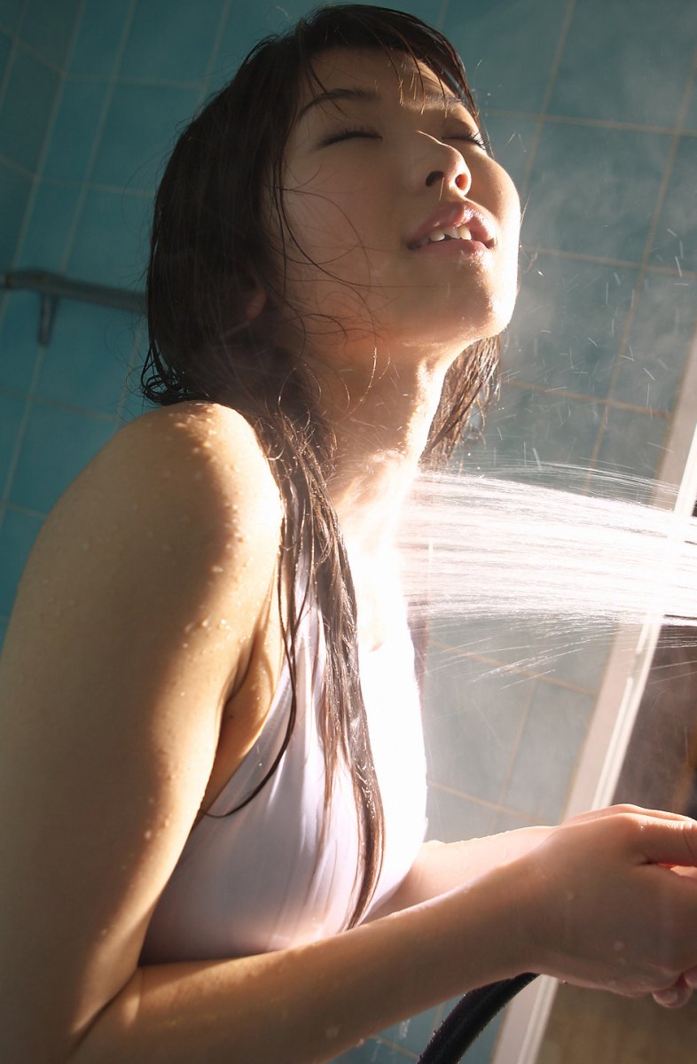 Blossoming young beauty Noriko Kijima shows off her stunning body in Shower Test  in All Gravure set Shower Test