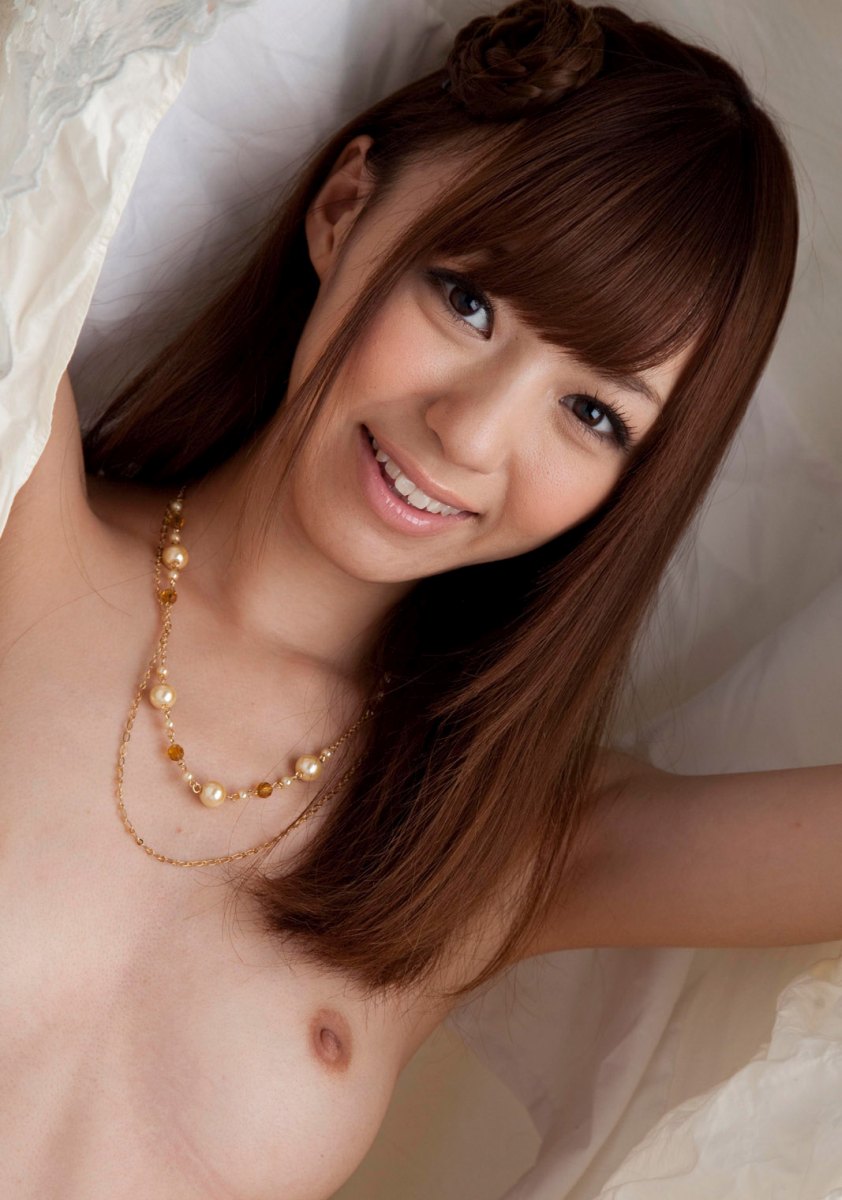 Top class babe Hoshi Ai exposed in Moving On Together  in All Gravure set Moving On Together