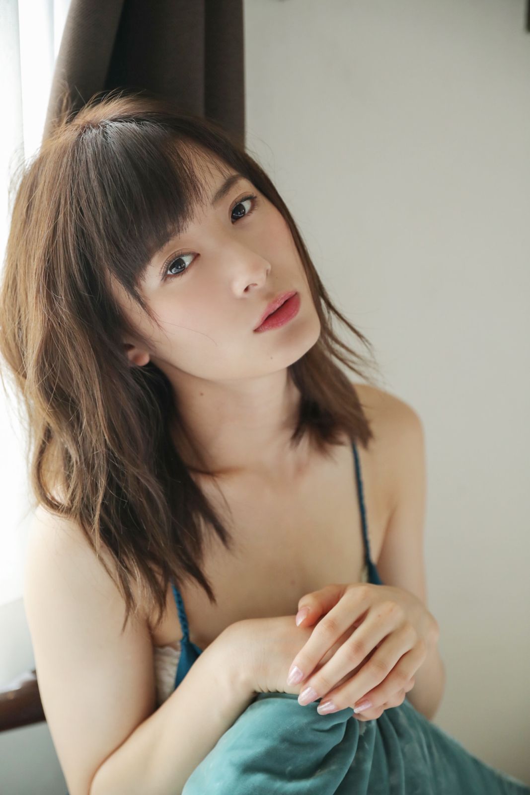 Cute doll babe Erina Ikuta shows off her stunning body in Sullen Heart 2  in All Gravure set Sullen Heart 2