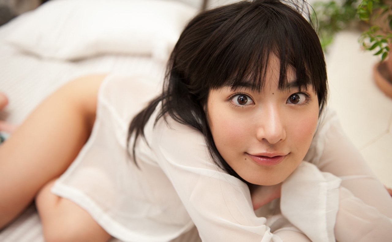 Adventurous and daring beauty Kana Yume exposed in Pillow Talk  in All Gravure set Pillow Talk