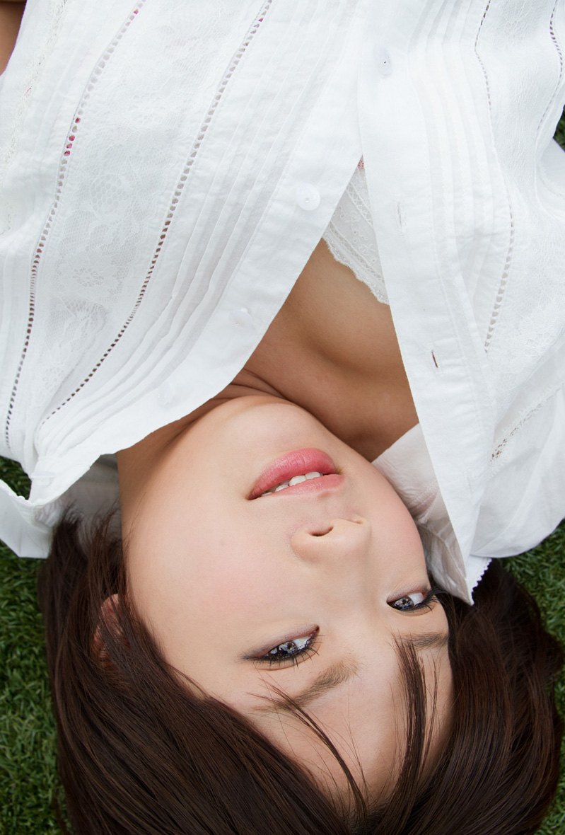 Top class hottie Mana Sakura erotically poses in I Love Mana  in All Gravure set I Love Mana