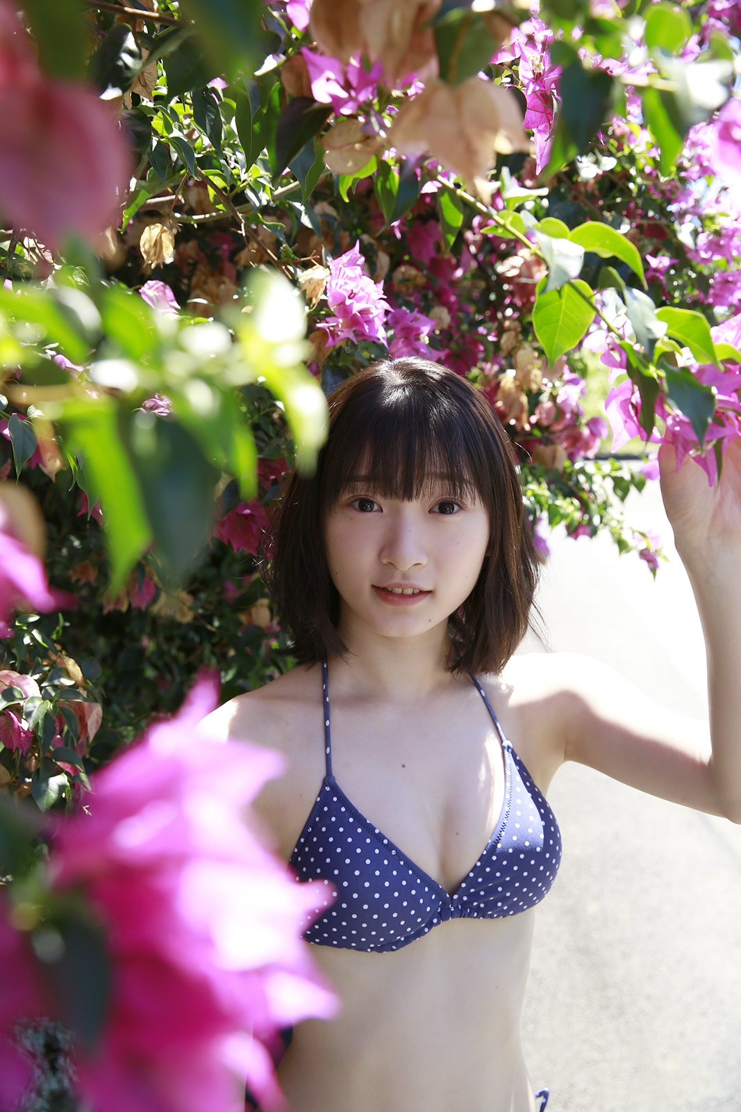 Perfectly Shaped vixen Karin Miyamoto shows her attractive young body in Summer Retreat  in All Gravure set Summer Retreat