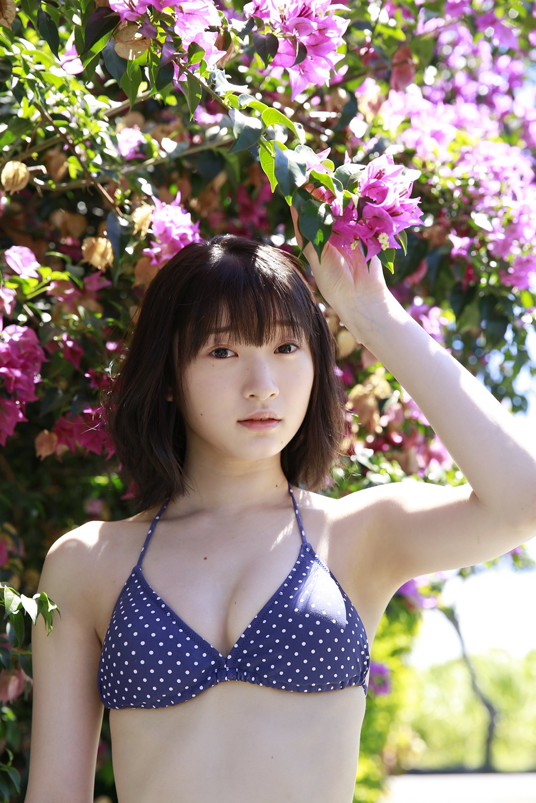 Perfectly Shaped vixen Karin Miyamoto shows her attractive young body in Summer Retreat  in All Gravure set Summer Retreat